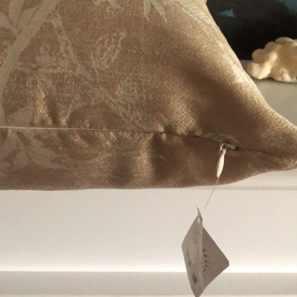 Metallic bird on branch all over pattern throw accent pillow cushion cover NWT - Picture 6 of 6